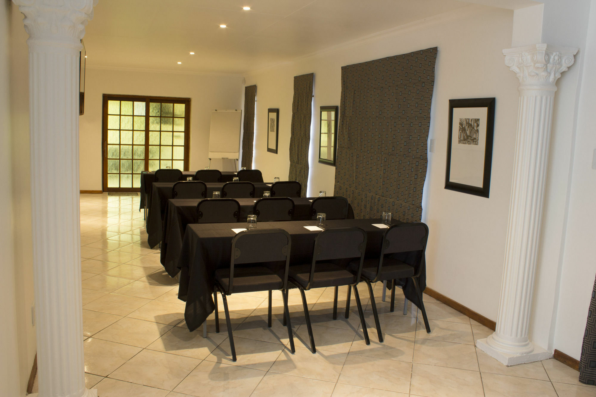 President Lodge Edenvale Exterior foto